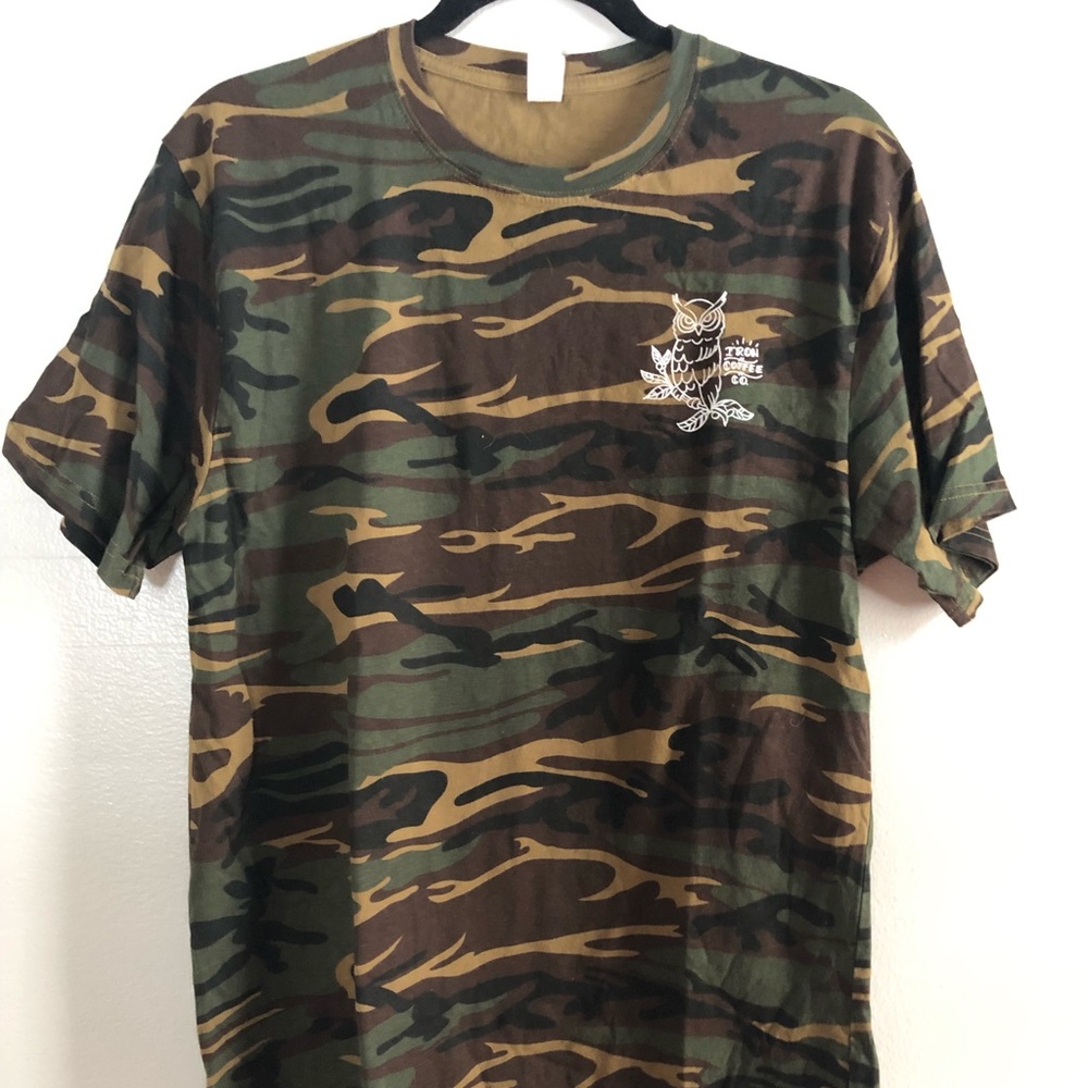 Iron coffee camo tee